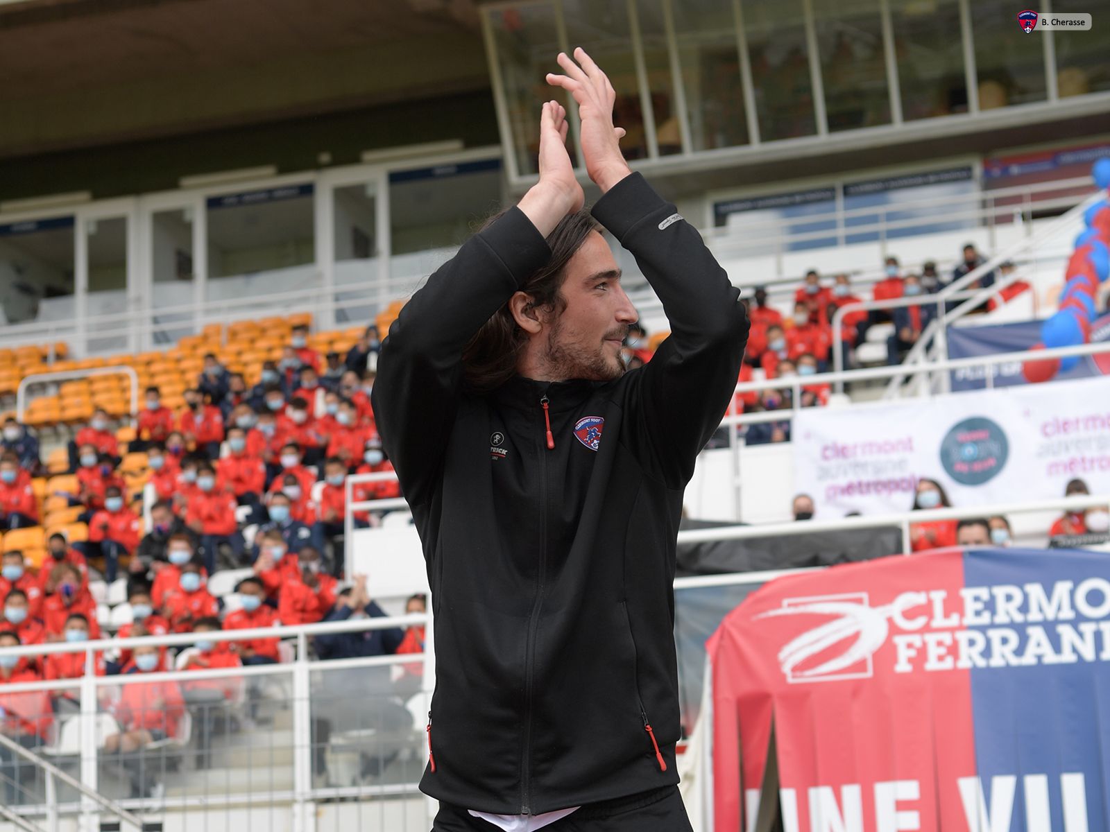 Célébration de la montée en L1 avec les jeunes du CF63