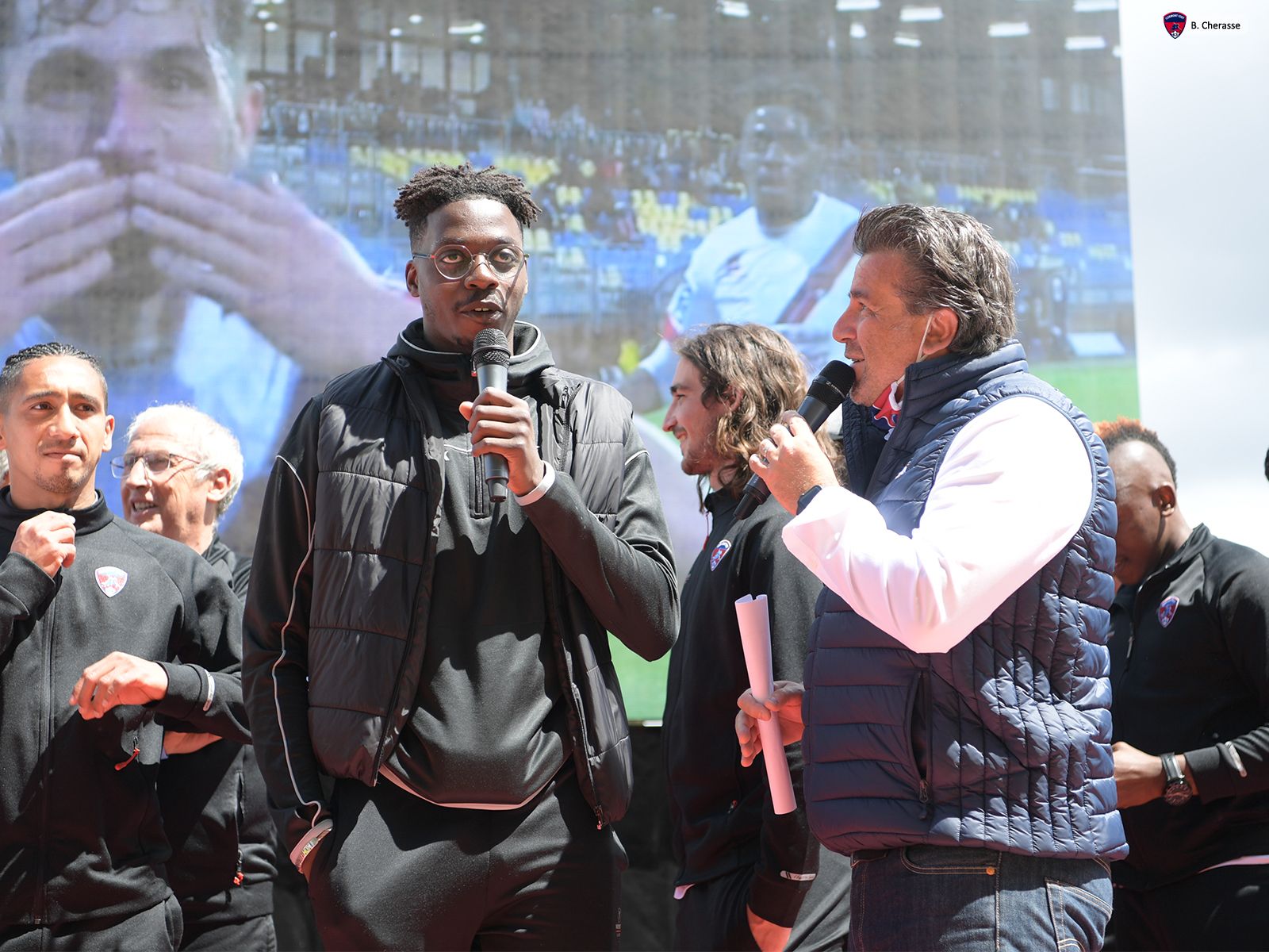 Célébration de la montée en L1 avec les jeunes du CF63