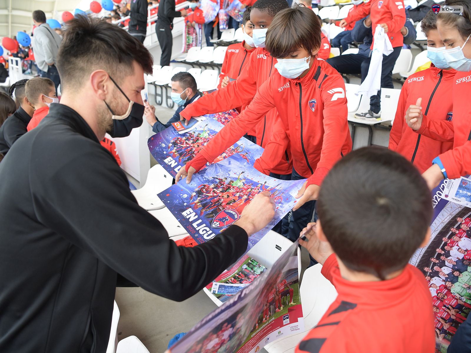 Célébration de la montée en L1 avec les jeunes du CF63