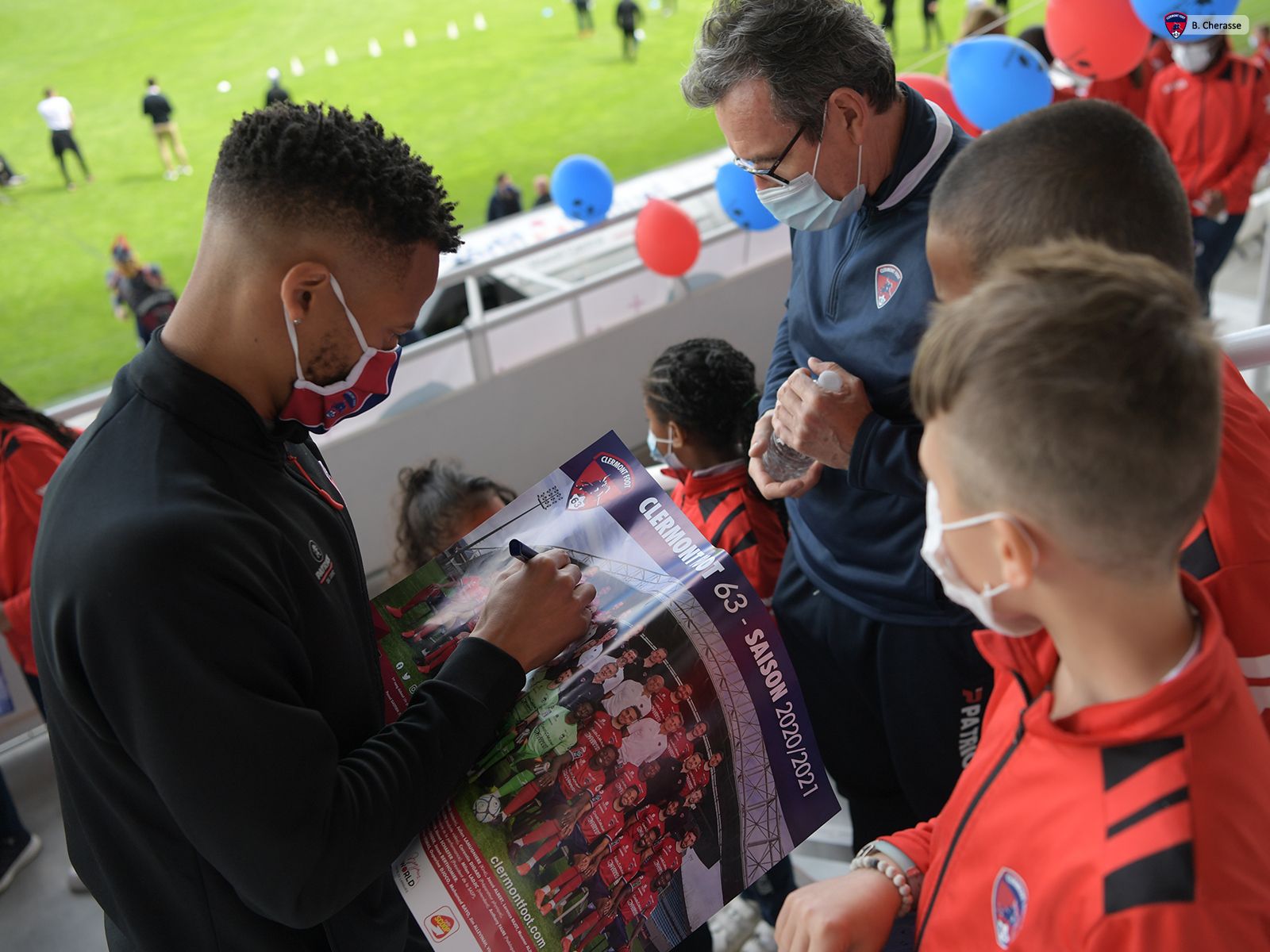 Célébration de la montée en L1 avec les jeunes du CF63