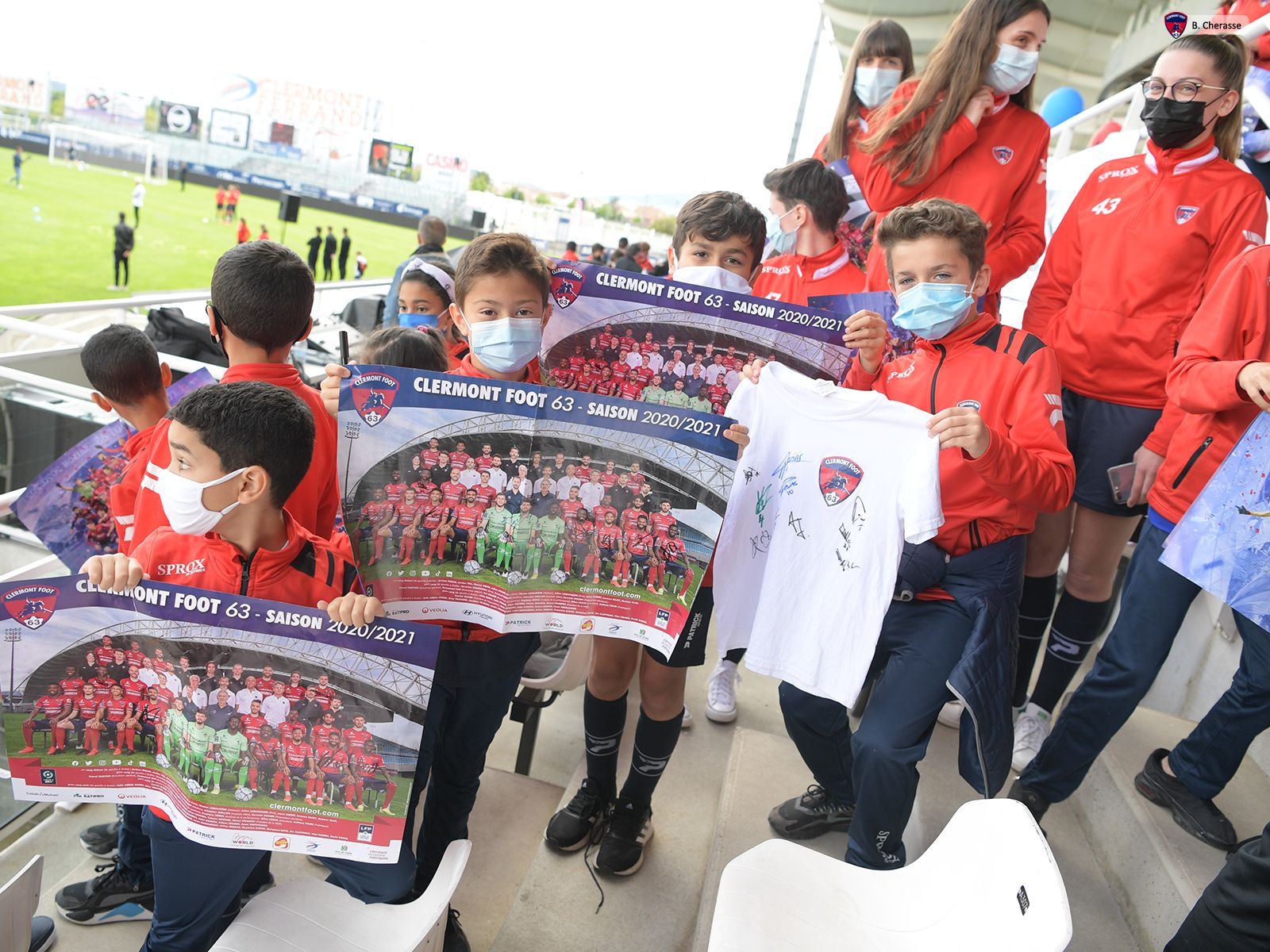 Célébration de la montée en L1 avec les jeunes du CF63