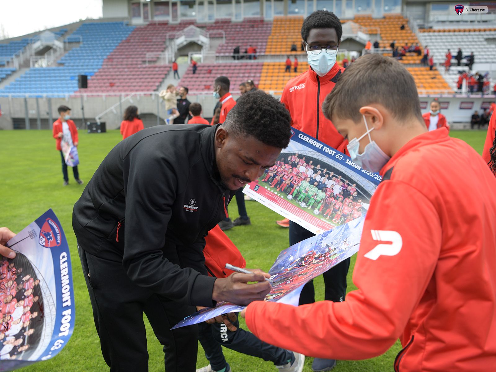 Célébration de la montée en L1 avec les jeunes du CF63