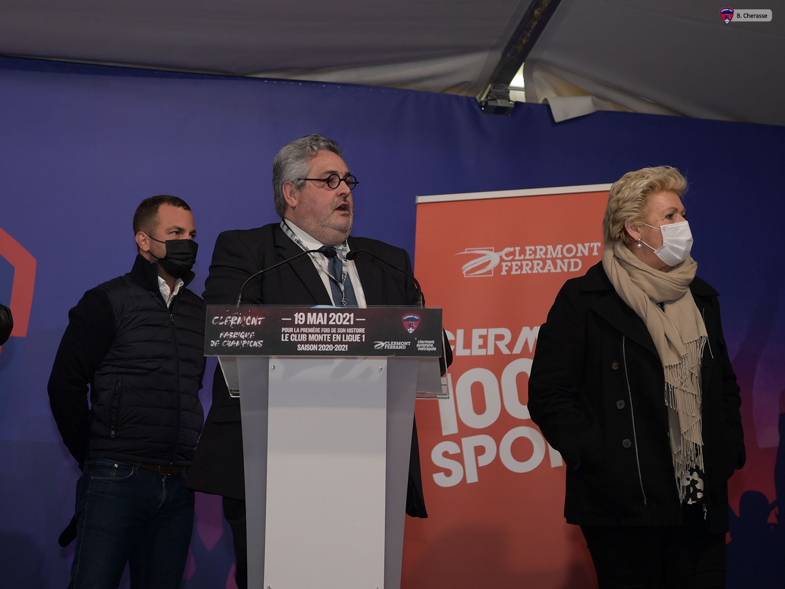 Remise des médailles par le Maire de la ville