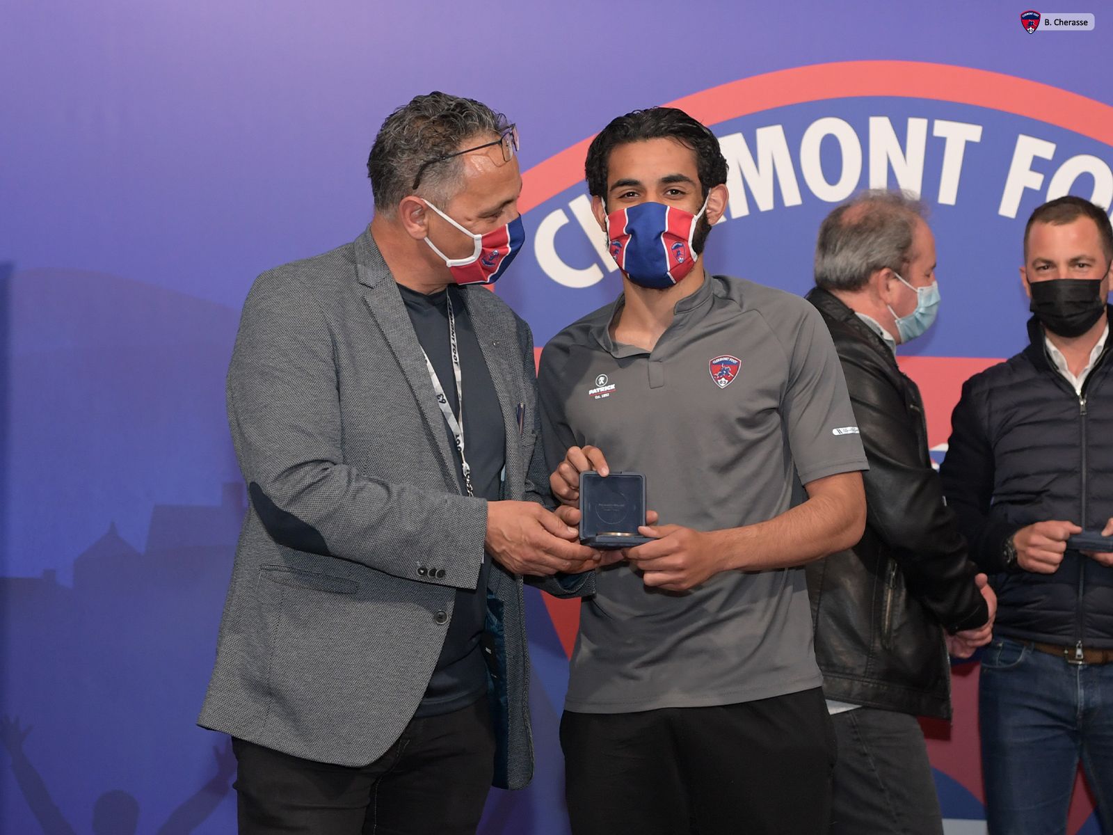 Remise des médailles par le Maire de la ville