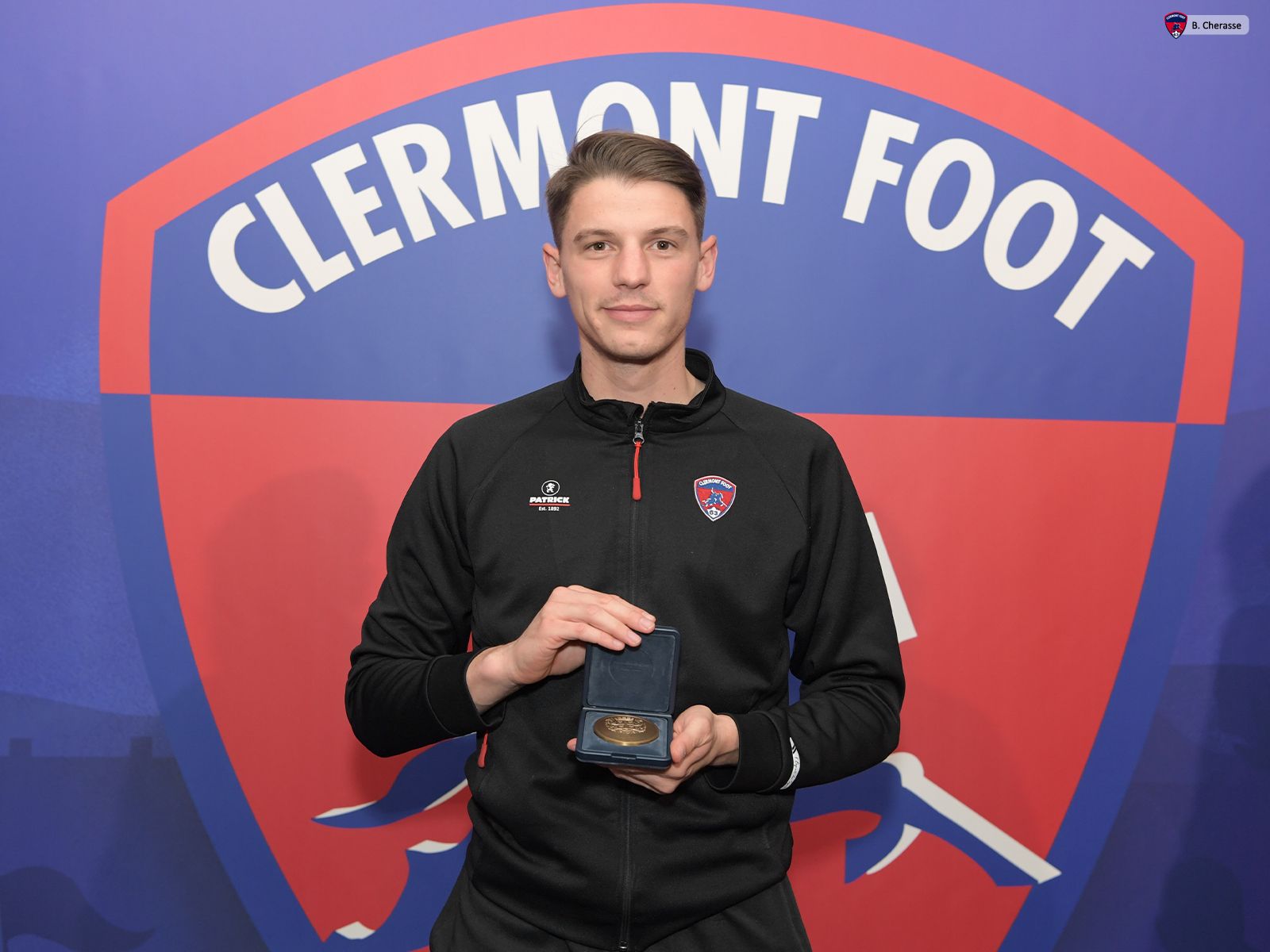 Remise des médailles par le Maire de la ville