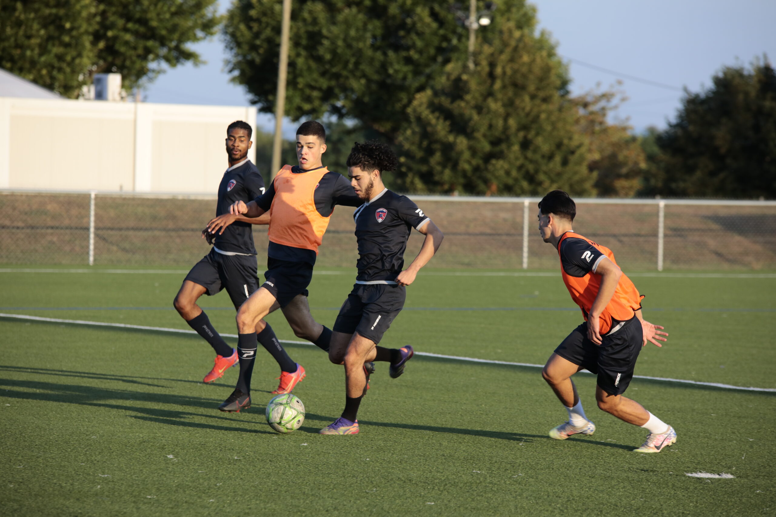 Les R1 masculine et féminine prêtes pour la reprise !