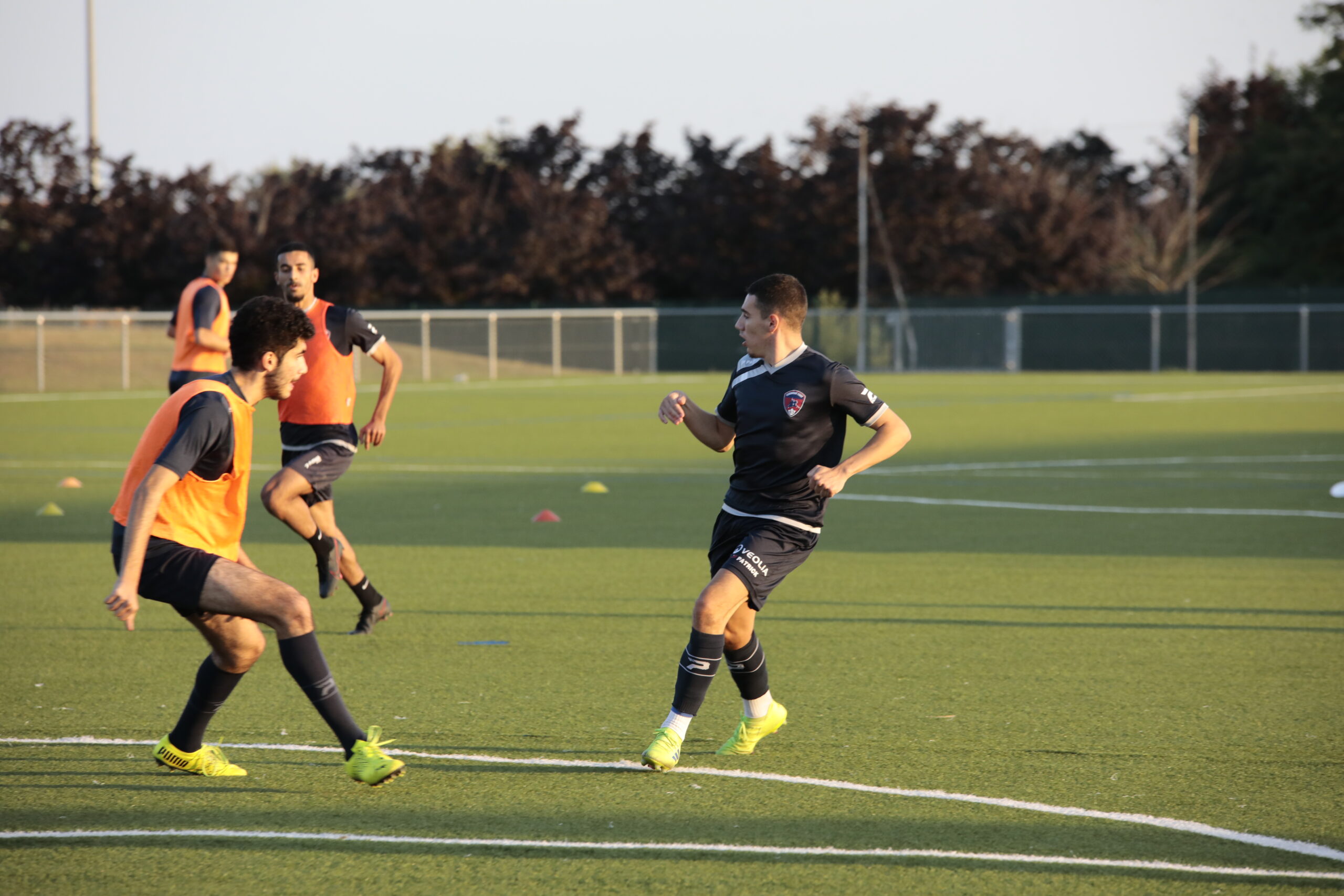 Les R1 masculine et féminine prêtes pour la reprise !