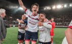 Clermont maintenu : la joie du groupe en images