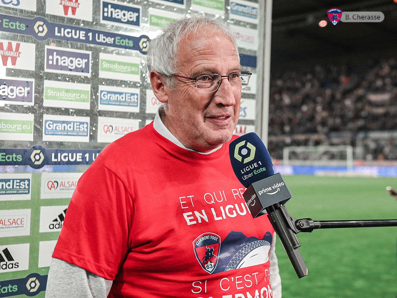 Clermont maintenu : la joie du groupe en images