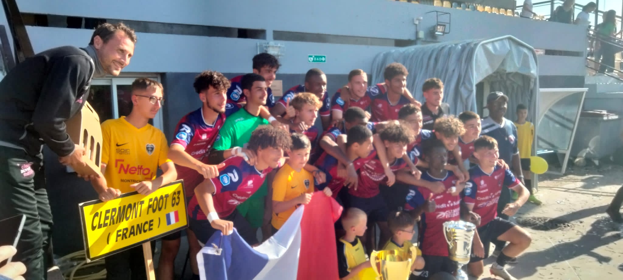 U17 : Vainqueurs du tournoi international de Montrichard