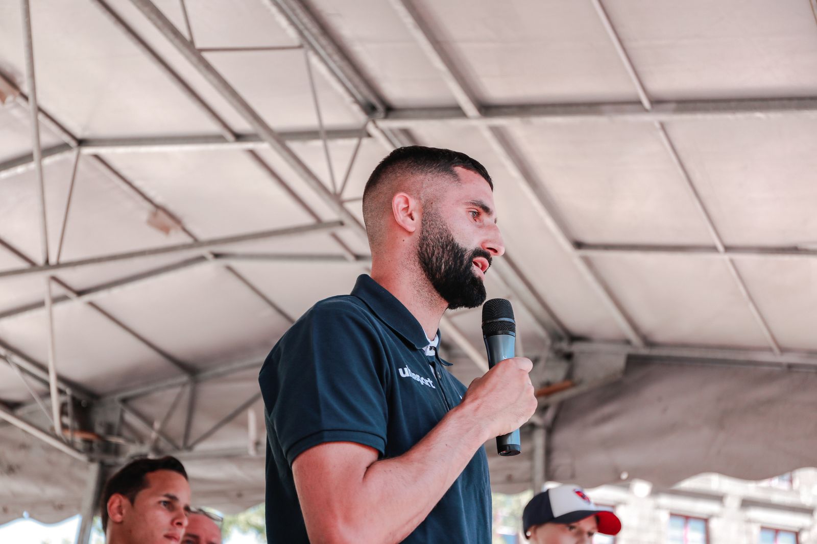 Le tram et la Place de Jaude aux couleurs du CF63