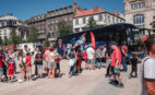 Le tram et la Place de Jaude aux couleurs du CF63
