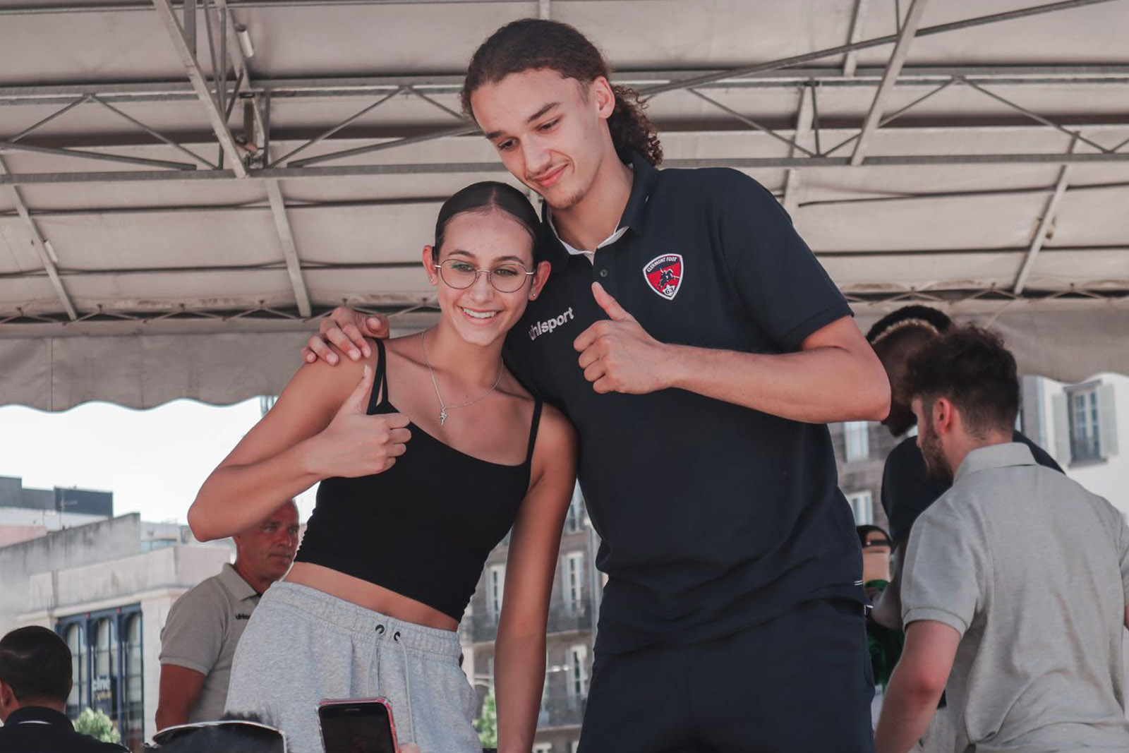 Le tram et la Place de Jaude aux couleurs du CF63