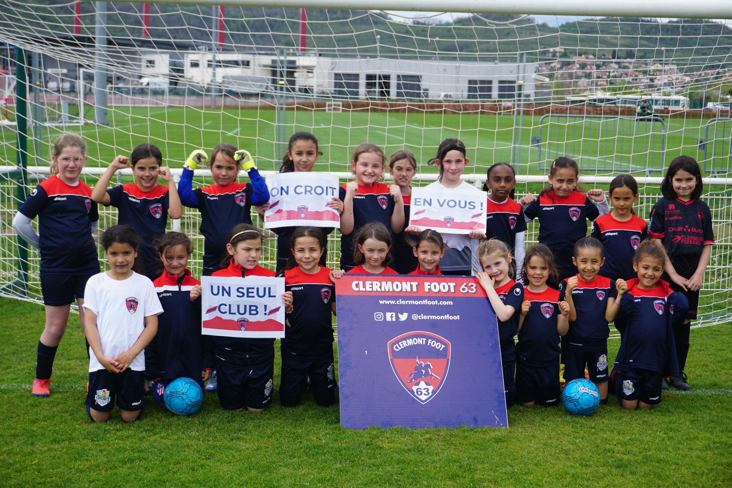 Garçons et Filles au soutien des U18 !
