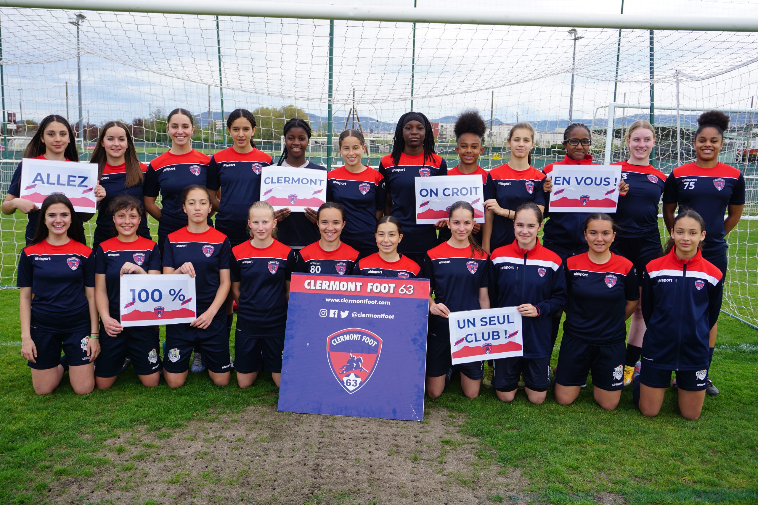 Garçons et Filles au soutien des U18 !