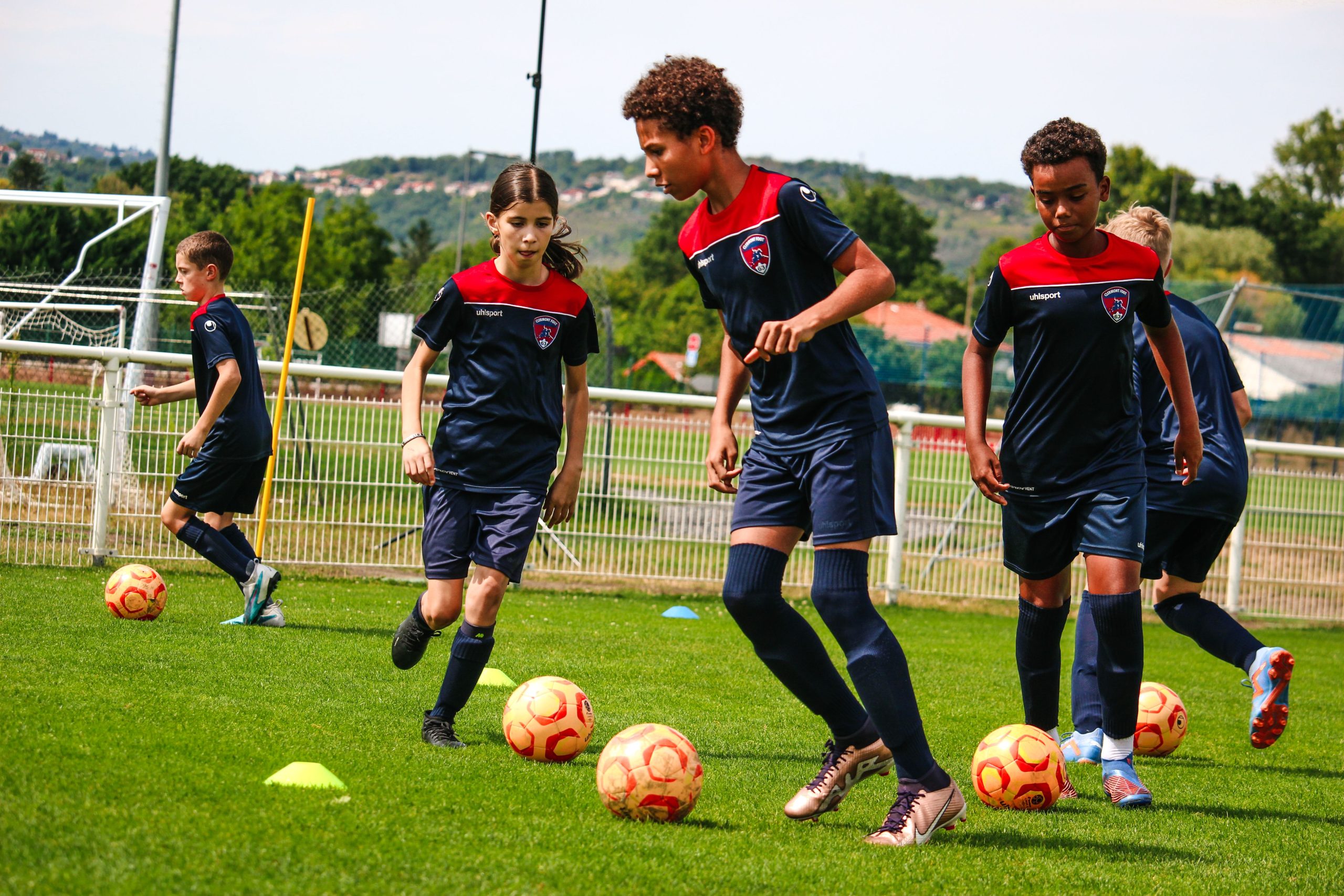 https://www.clermontfoot.com/wp-content/uploads/2024/02/Mixte-scaled.jpeg