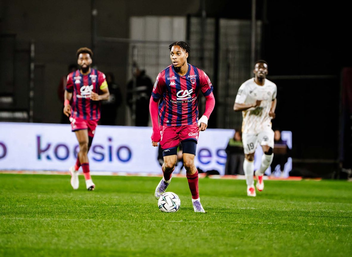 CF63 / PAU FC : Relancer la dynamique devant le public clermontois