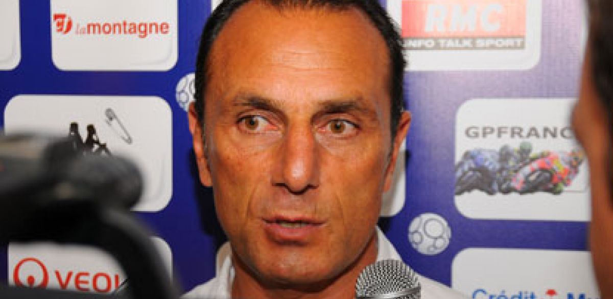 Michel Der Zakarian dans Vestiaires Magazine