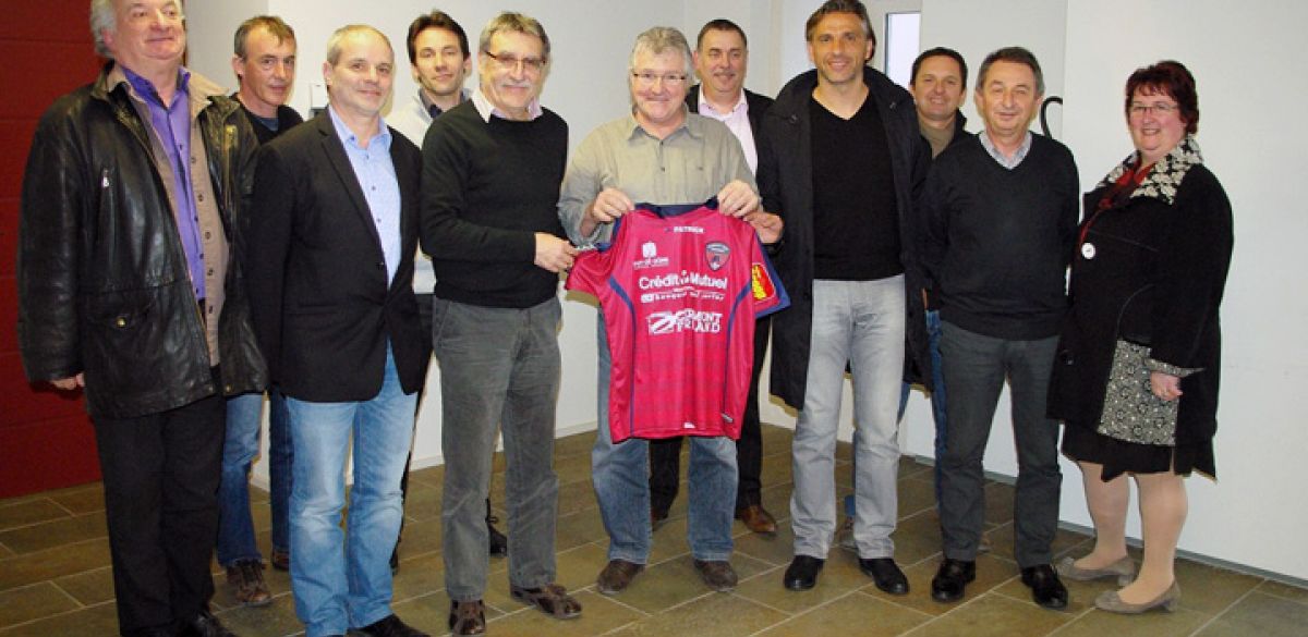 Le club de Pérignat rejoint le groupement partenaires Le club de Pérignat rejoint le groupement partenaires
