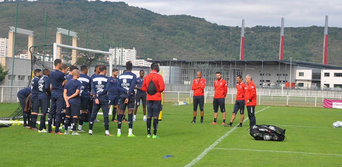 Entraînements et matchs amicaux : le programme de la reprise Entraînements et matchs amicaux : le programme de la reprise