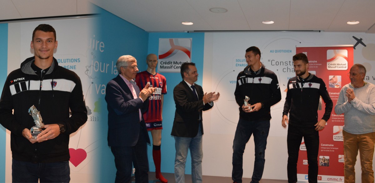 Ludovic AJORQUE, élu joueur du mois de septembre! Ludovic AJORQUE, élu joueur du mois de septembre!