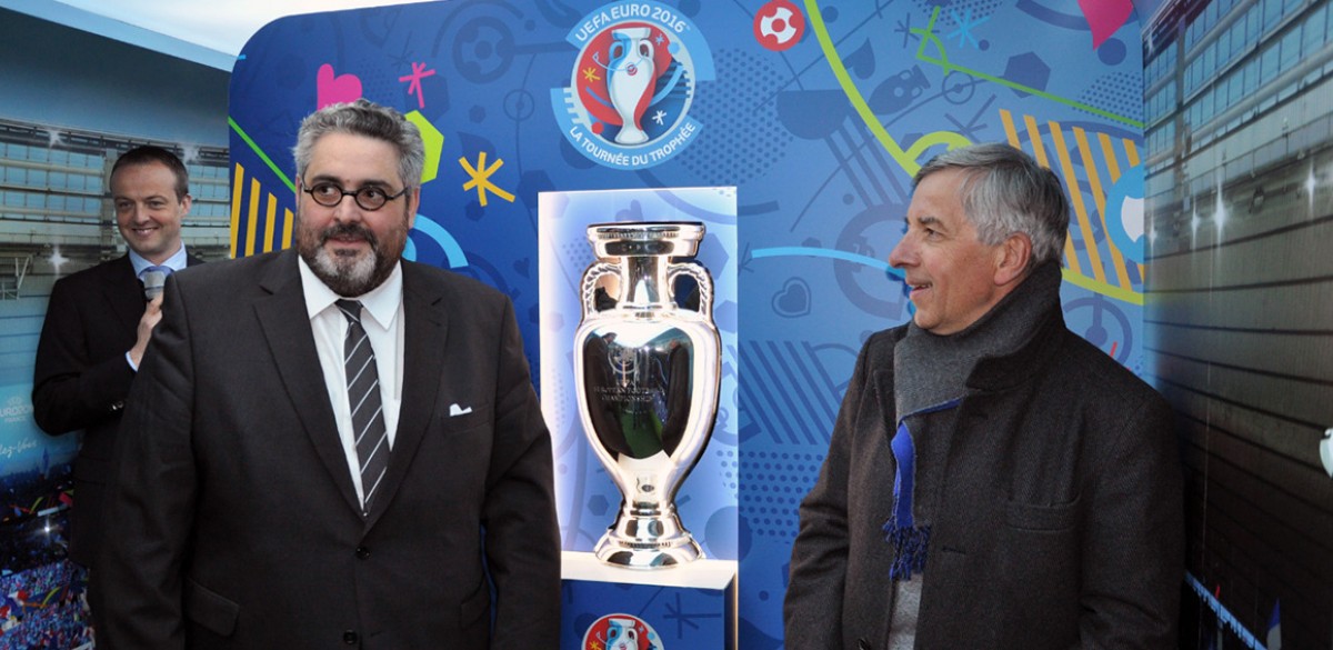 Euro 2016: le Trophy Tour est à Clermont ! Euro 2016: le Trophy Tour est à Clermont !