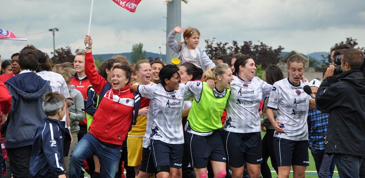 Les Féminines sont en D2 ! Les Féminines sont en D2 !