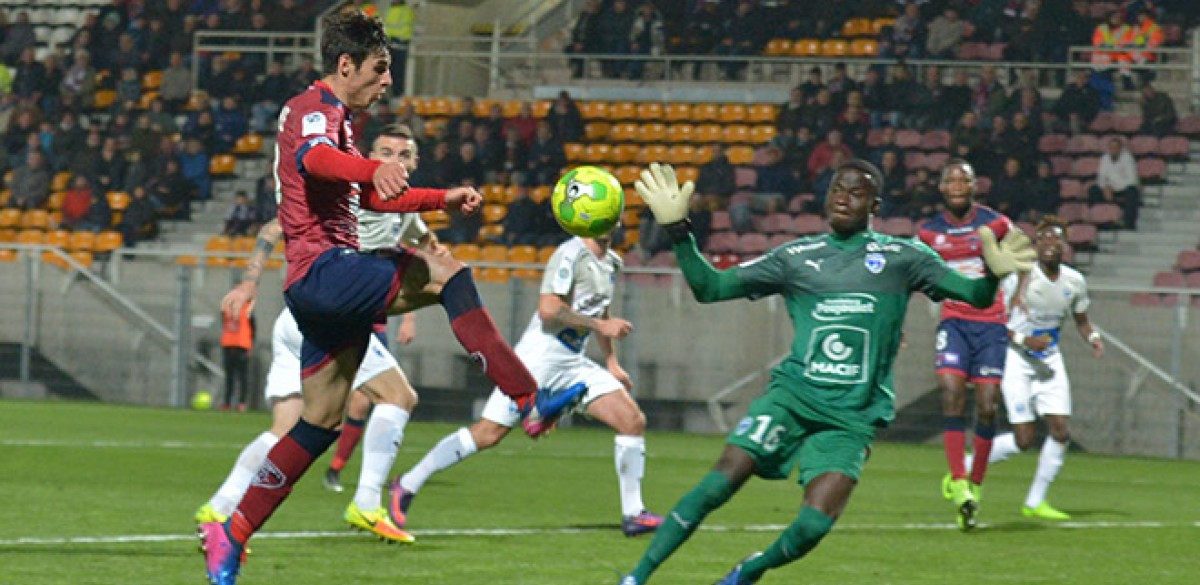 Clermont – Niort: le résumé vidéo